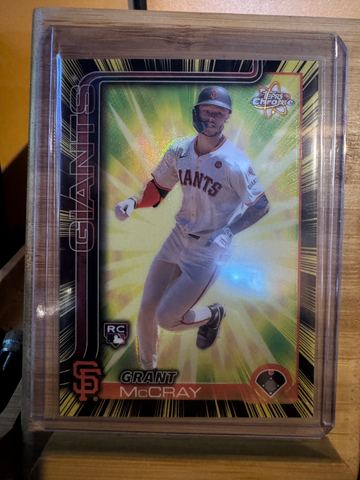 2025 Topps Chrome Baseball Grant McCray #RR-17 Base, Raw, front of the card